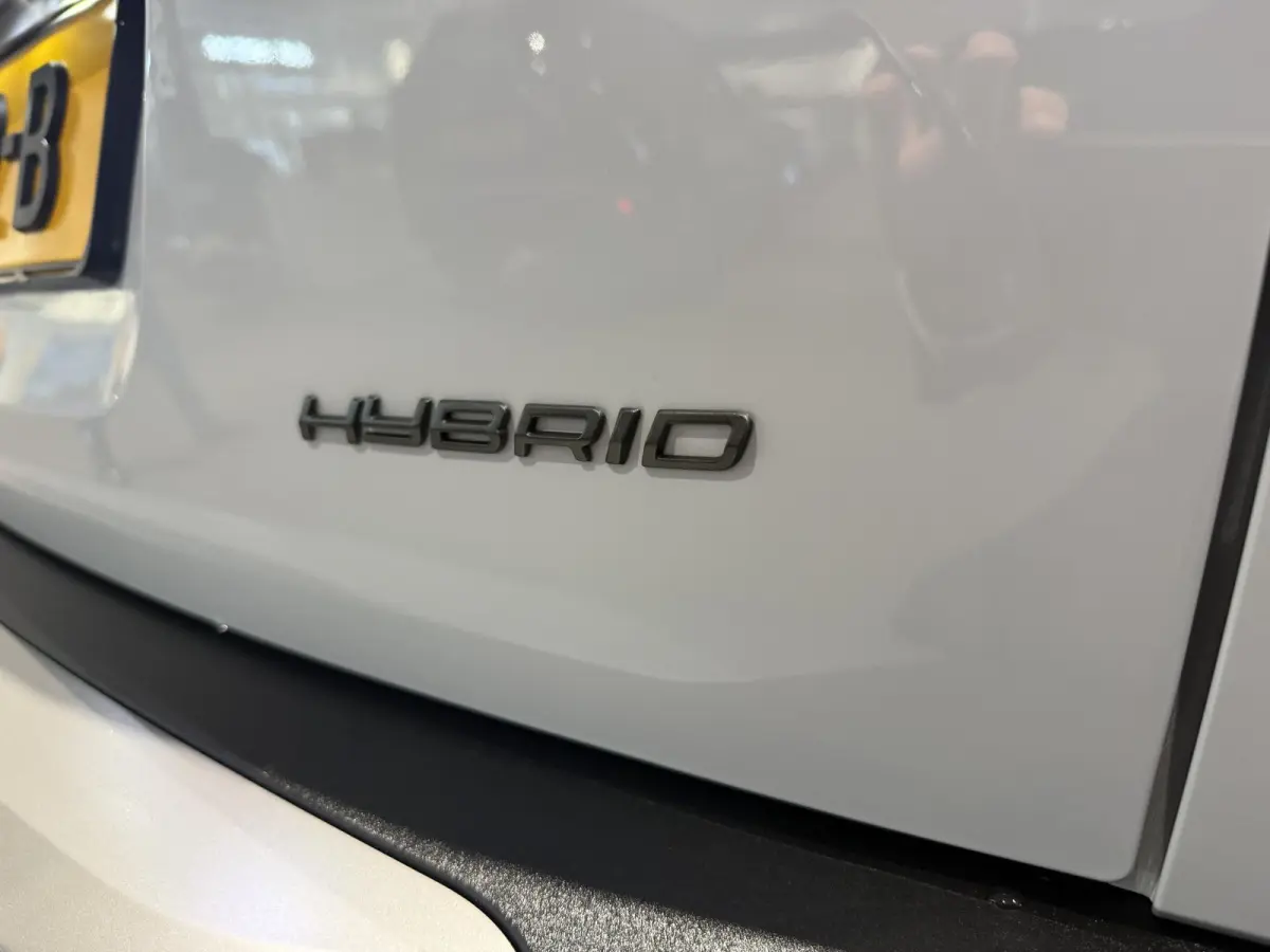 1.2 Hybrid 145 Allure