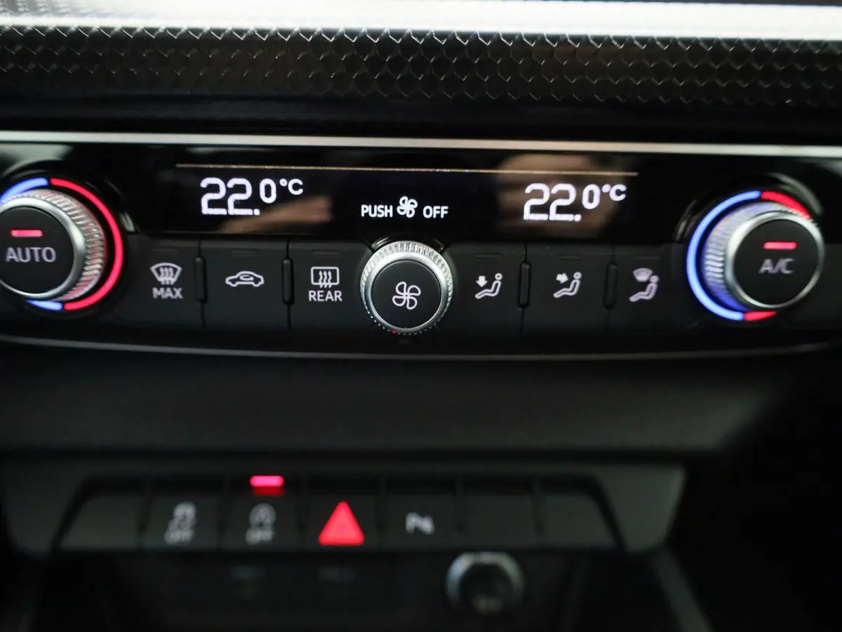 25 TFSI Pro Line 95 PK | Navigatie | Parkeersensoren | Apple Carplay | Android Auto | Climate Control | Lichtmetalen velgen |