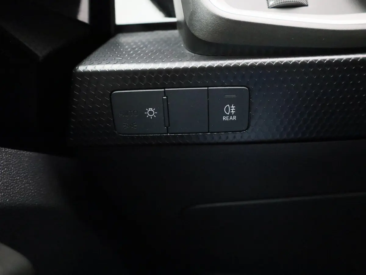 25 TFSI Pro Line 95 PK | Navigatie | Parkeersensoren | Apple Carplay | Android Auto | Climate Control | Lichtmetalen velgen |