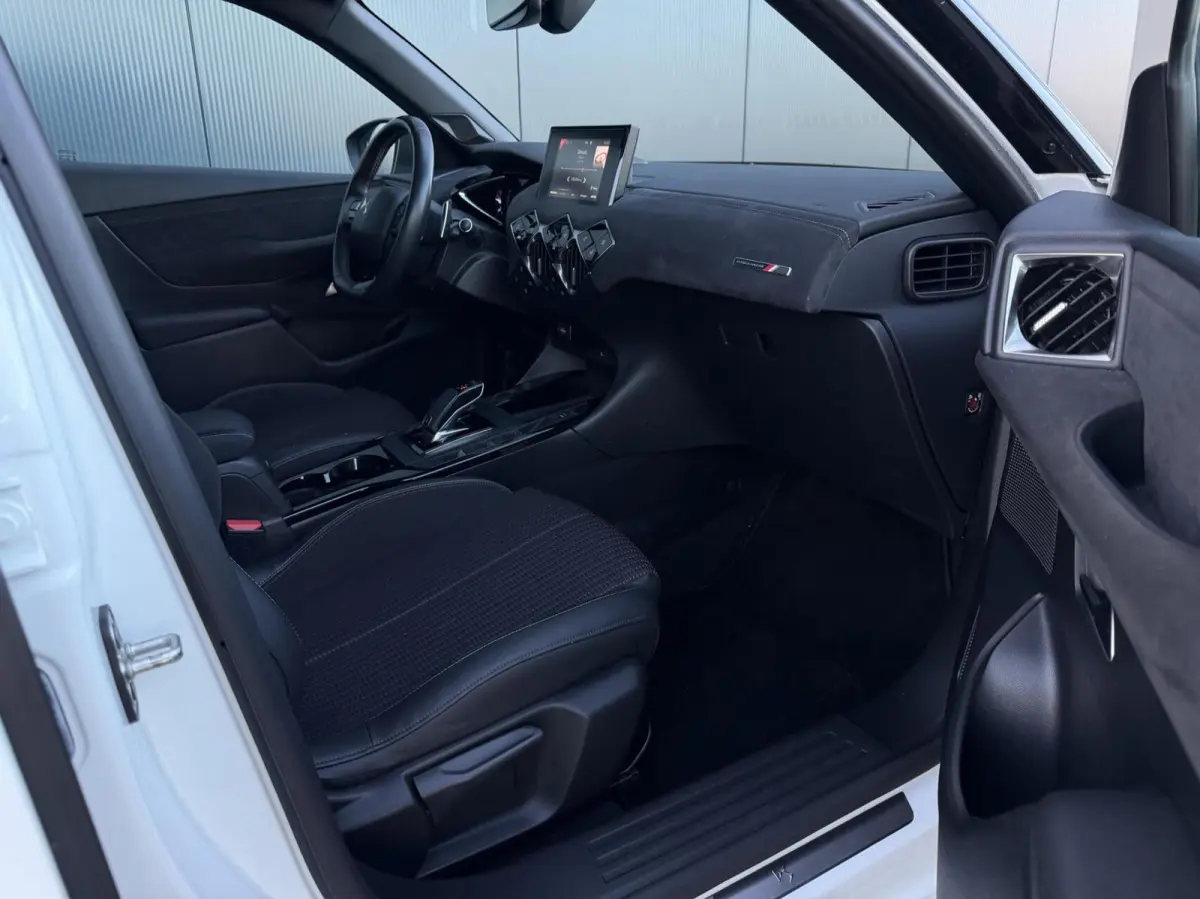 1.2 PureTech Performance Line Leder - Alcantara - Adaptive - Zeer Luxe Uitvoering
