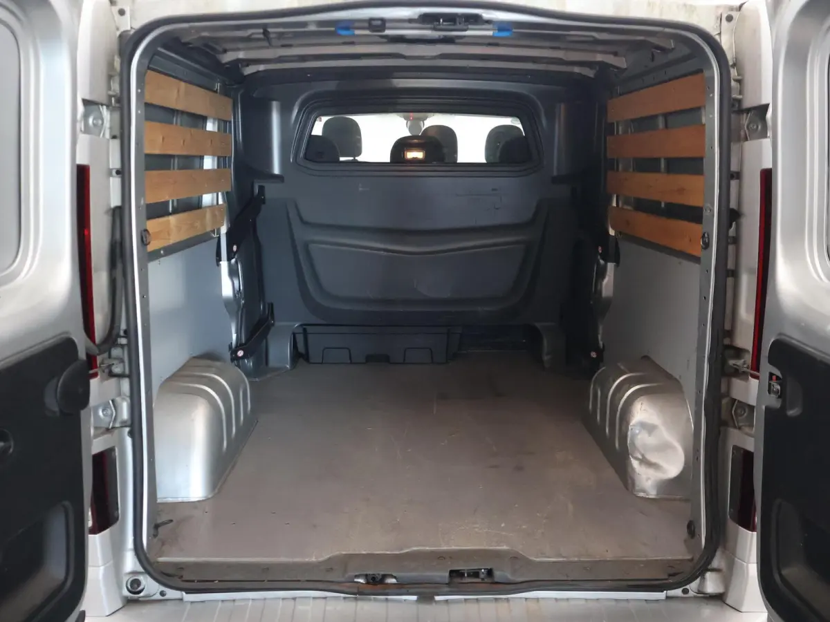 1.6 CDTI L2H1 6-PERS DUBBEL CABINE *77.088 KM* + 1e EIGENAAR | AIRCO | CRUISE | DAB | NAVIGATIE
