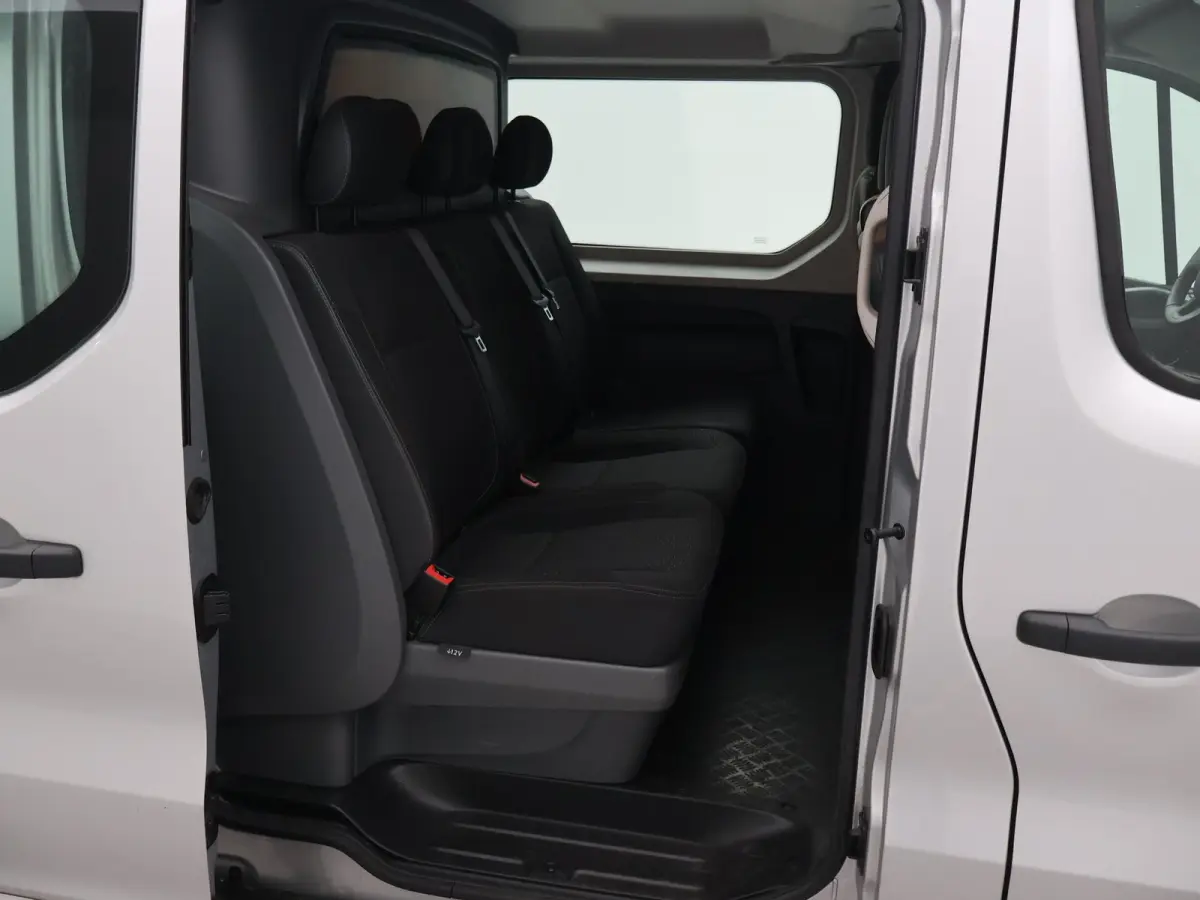 1.6 CDTI L2H1 6-PERS DUBBEL CABINE *77.088 KM* + 1e EIGENAAR | AIRCO | CRUISE | DAB | NAVIGATIE