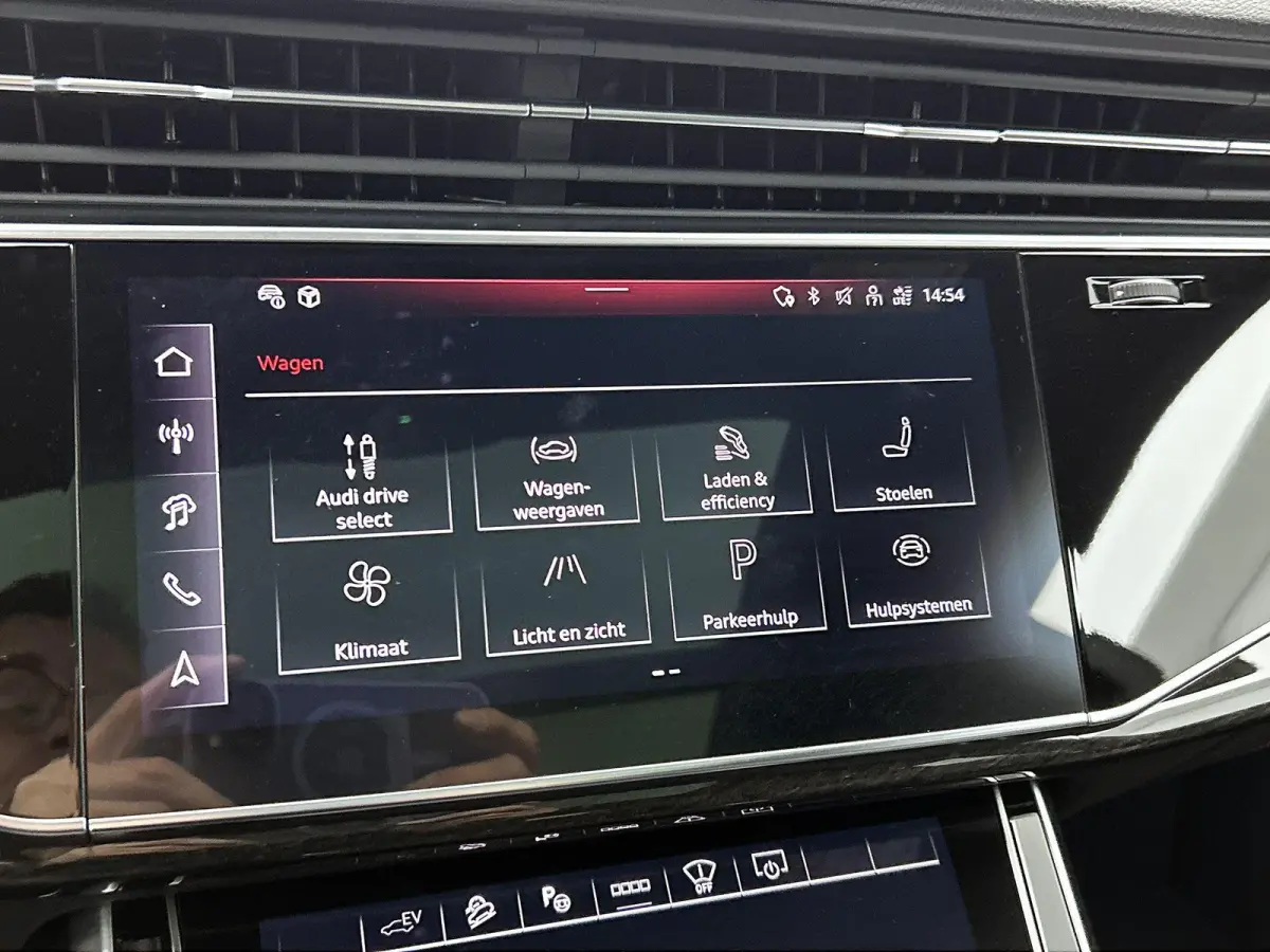 60 TFSI e quattro Pro Line S Competition 490 PK | S-line | Maxton Design Pakket | 360 Camera | Panoramadak | Bang & Olufsen Advanced 3D | Climate Control | Navigatie | Trekhaak | Stoelverwar