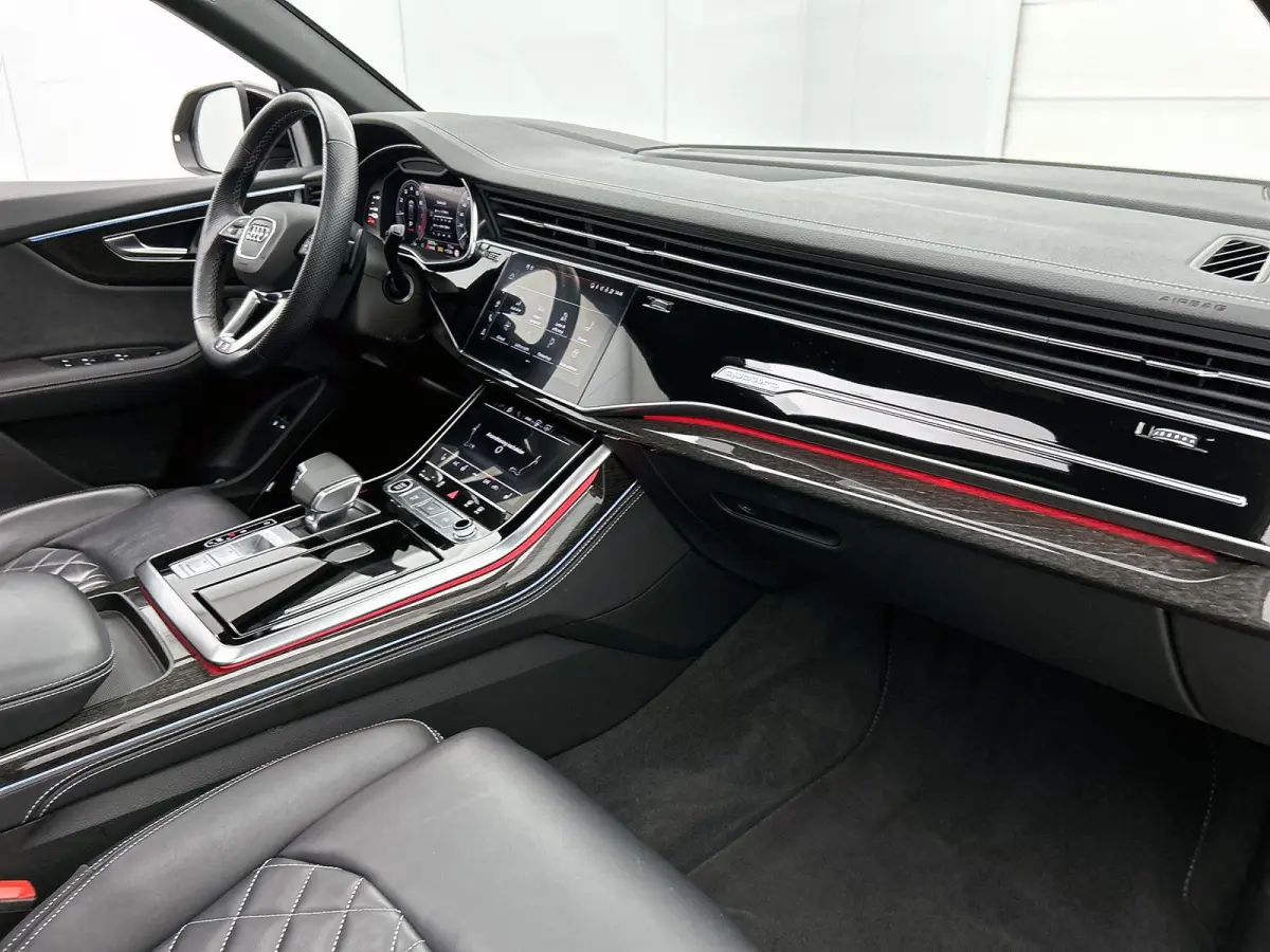 60 TFSI e quattro Pro Line S Competition 490 PK | S-line | Maxton Design Pakket | 360 Camera | Panoramadak | Bang & Olufsen Advanced 3D | Climate Control | Navigatie | Trekhaak | Stoelverwar