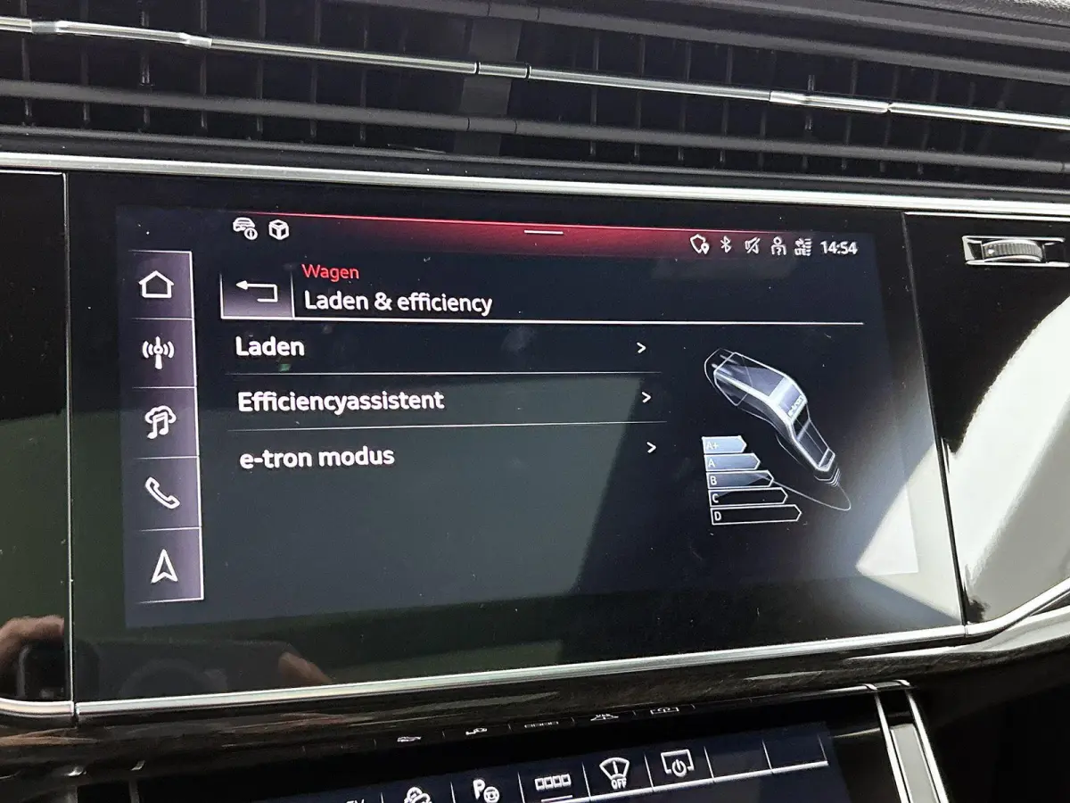 60 TFSI e quattro Pro Line S Competition 490 PK | S-line | Maxton Design Pakket | 360 Camera | Panoramadak | Bang & Olufsen Advanced 3D | Climate Control | Navigatie | Trekhaak | Stoelverwar