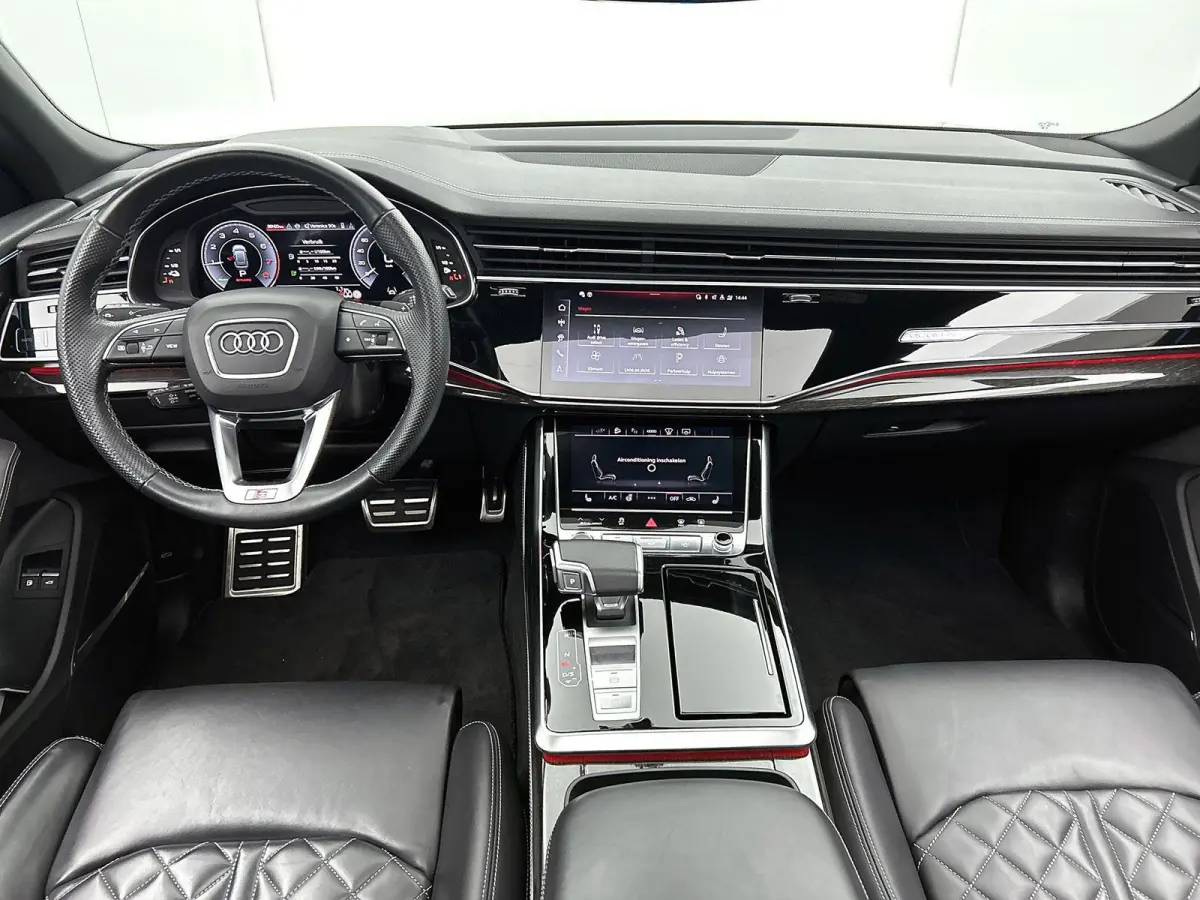 60 TFSI e quattro Pro Line S Competition 490 PK | S-line | Maxton Design Pakket | 360 Camera | Panoramadak | Bang & Olufsen Advanced 3D | Climate Control | Navigatie | Trekhaak | Stoelverwar