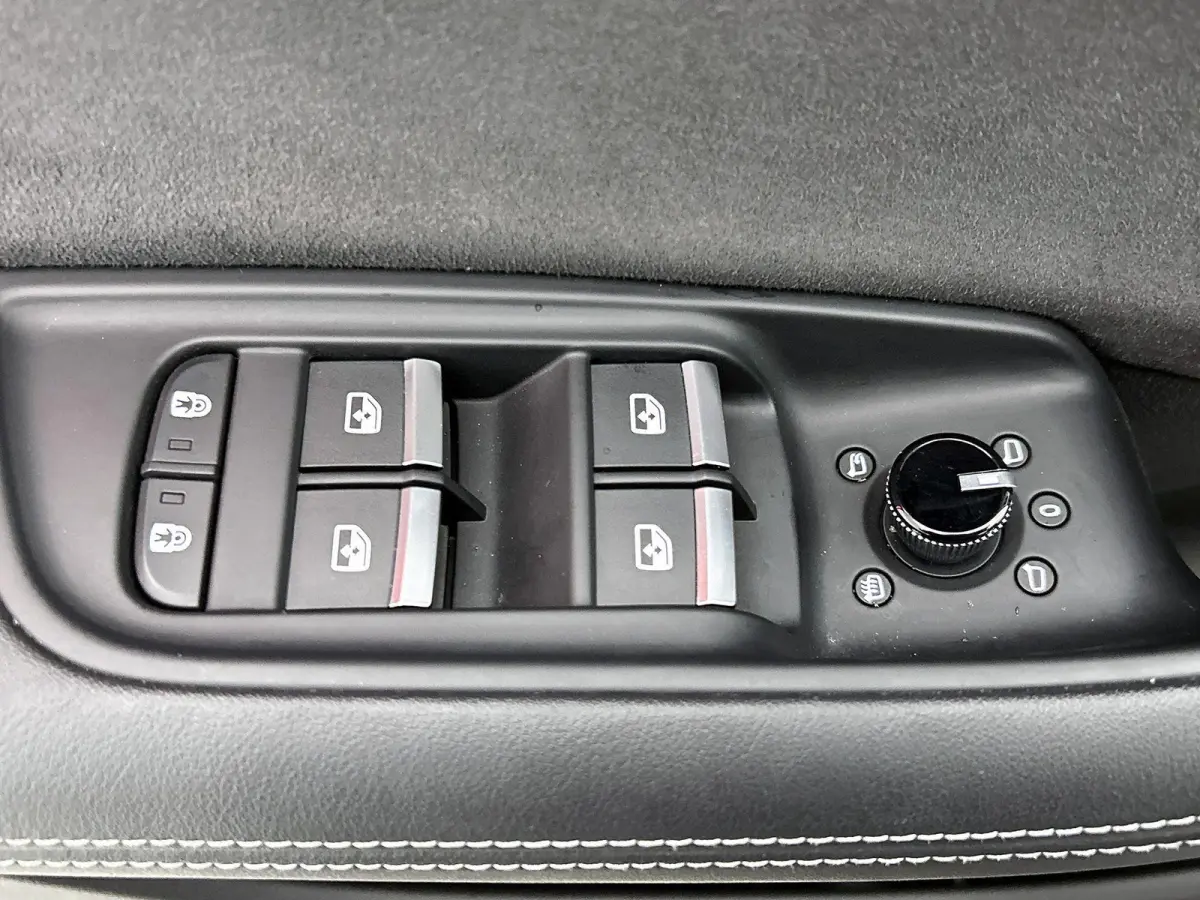 60 TFSI e quattro Pro Line S Competition 490 PK | S-line | Maxton Design Pakket | 360 Camera | Panoramadak | Bang & Olufsen Advanced 3D | Climate Control | Navigatie | Trekhaak | Stoelverwar