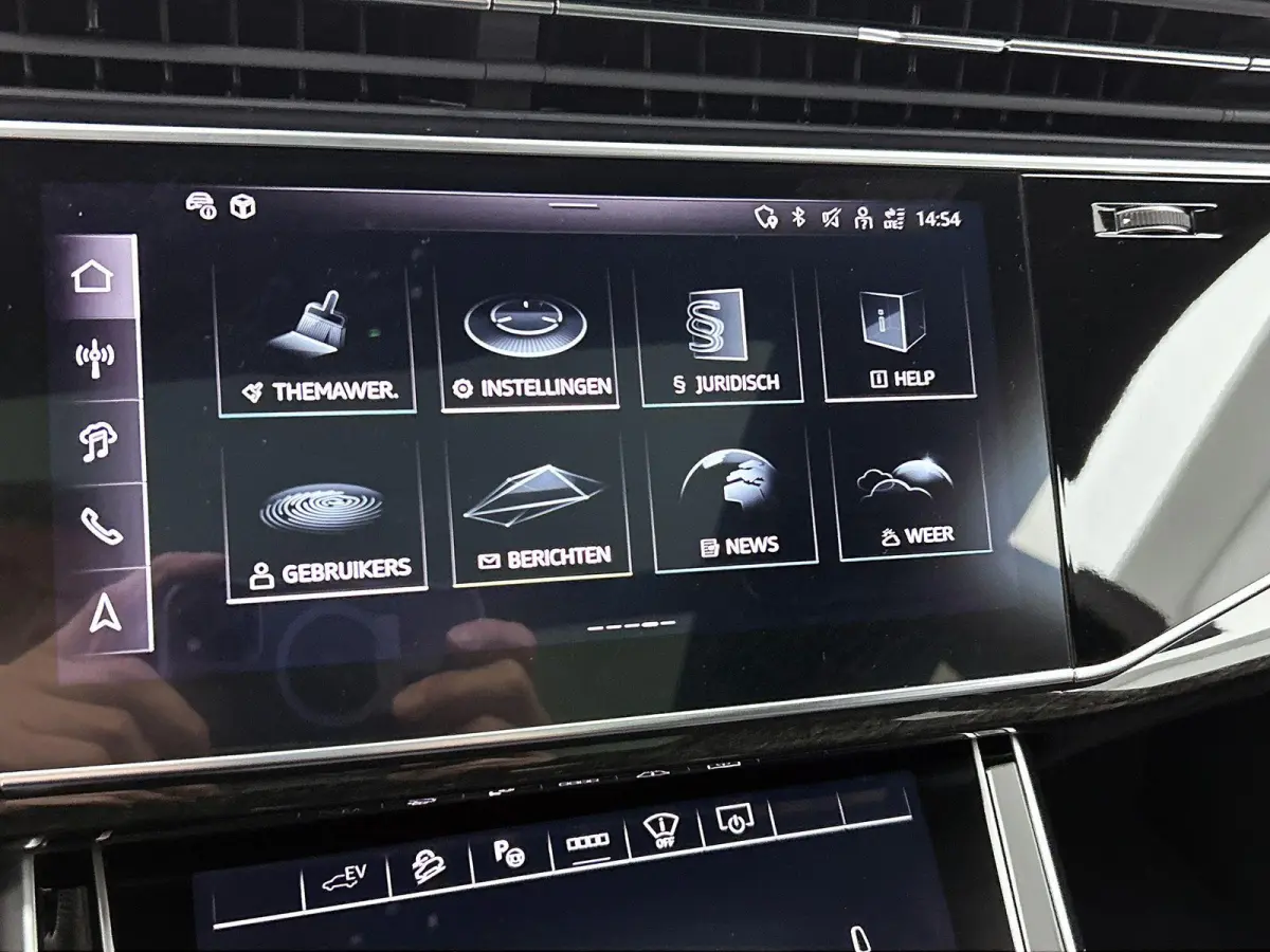 60 TFSI e quattro Pro Line S Competition 490 PK | S-line | Maxton Design Pakket | 360 Camera | Panoramadak | Bang & Olufsen Advanced 3D | Climate Control | Navigatie | Trekhaak | Stoelverwar