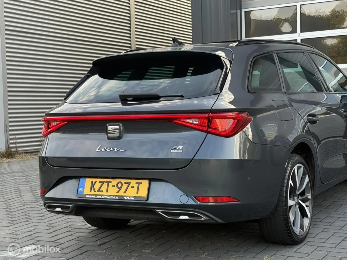 1.4 TSI eHybrid PHEV FR Business Intense