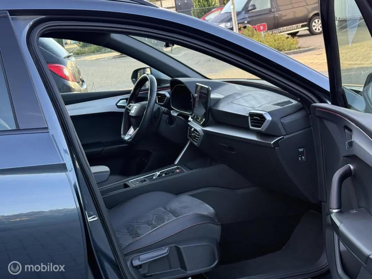 1.4 TSI eHybrid PHEV FR Business Intense