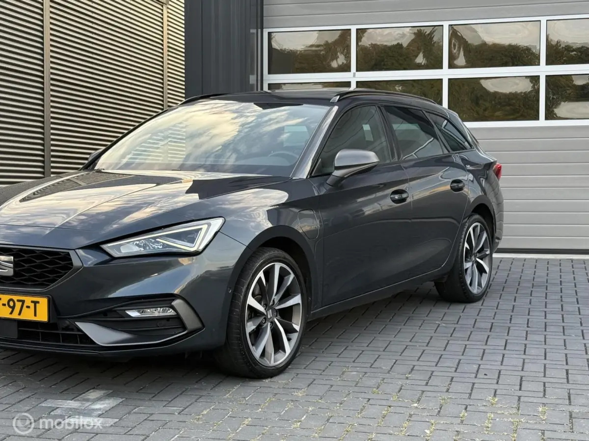 1.4 TSI eHybrid PHEV FR Business Intense