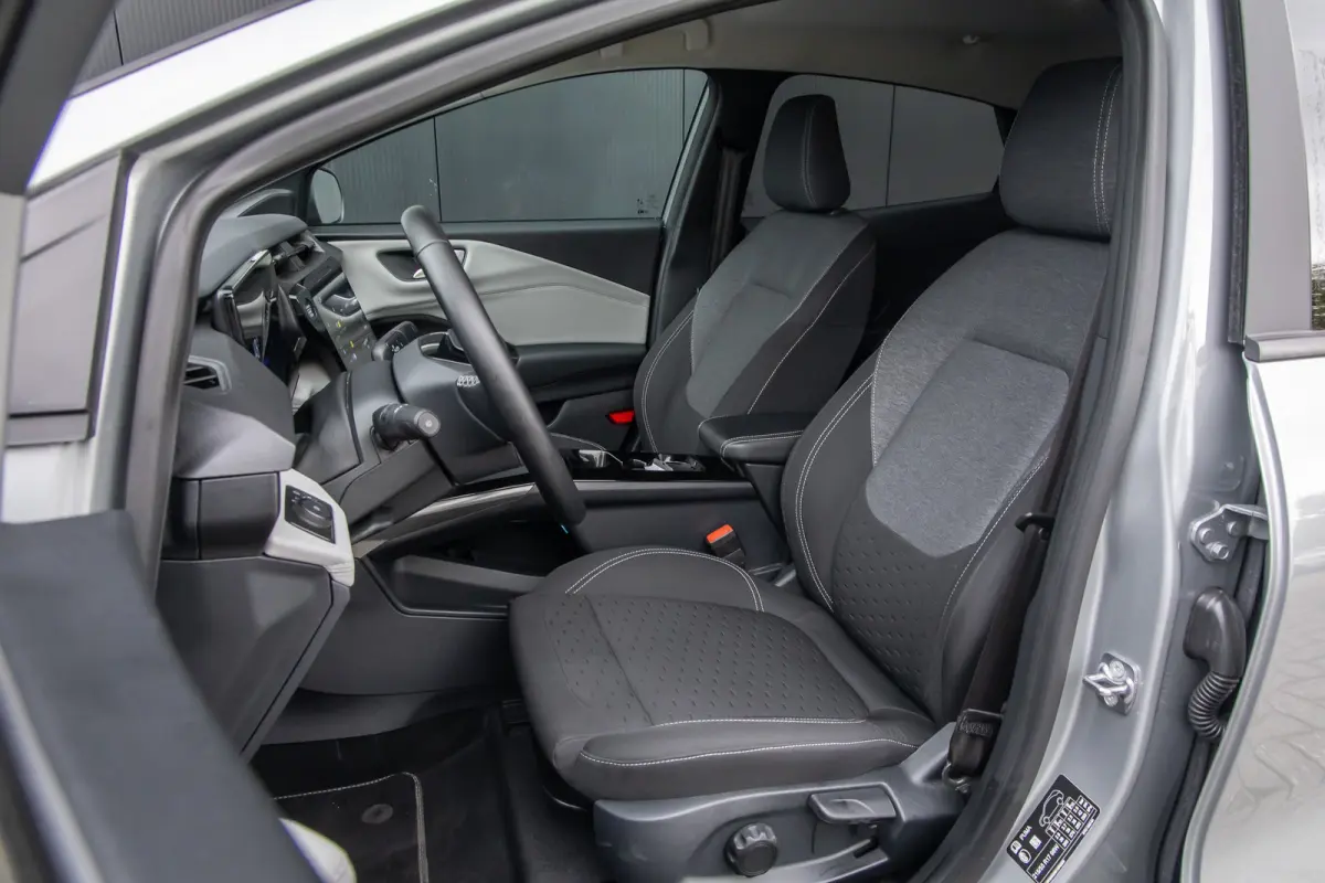 44 kWh | BTW Auto | Camera | Privacy-glass | Apple carplay / andriod auto | LED | Winter-pack