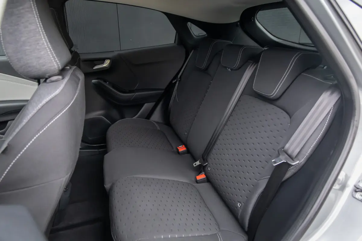44 kWh | BTW Auto | Camera | Privacy-glass | Apple carplay / andriod auto | LED | Winter-pack