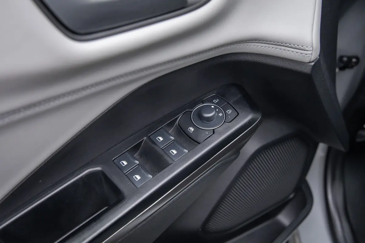 44 kWh | BTW Auto | Camera | Privacy-glass | Apple carplay / andriod auto | LED | Winter-pack