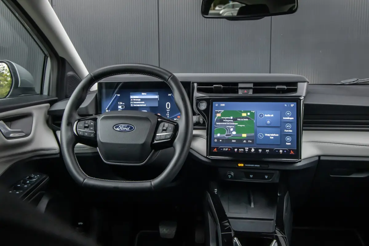 44 kWh | BTW Auto | Camera | Privacy-glass | Apple carplay / andriod auto | LED | Winter-pack
