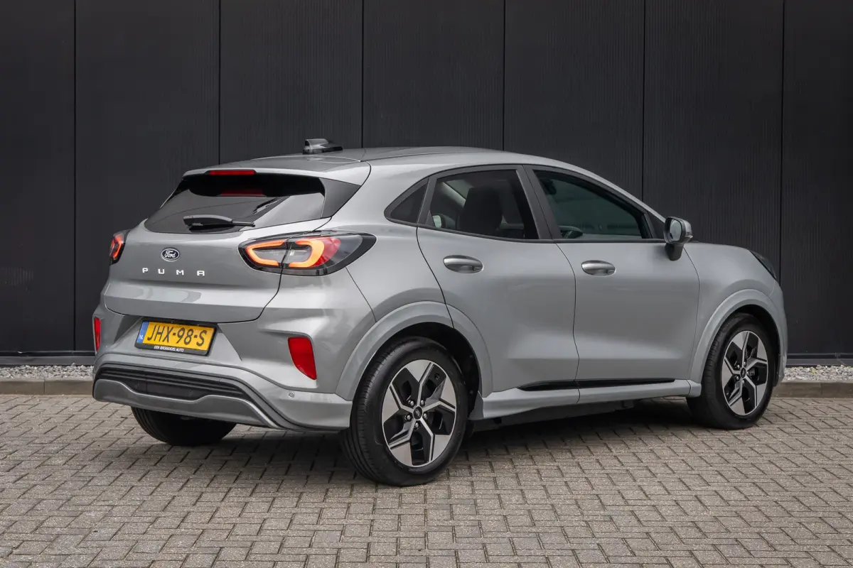 44 kWh | BTW Auto | Camera | Privacy-glass | Apple carplay / andriod auto | LED | Winter-pack