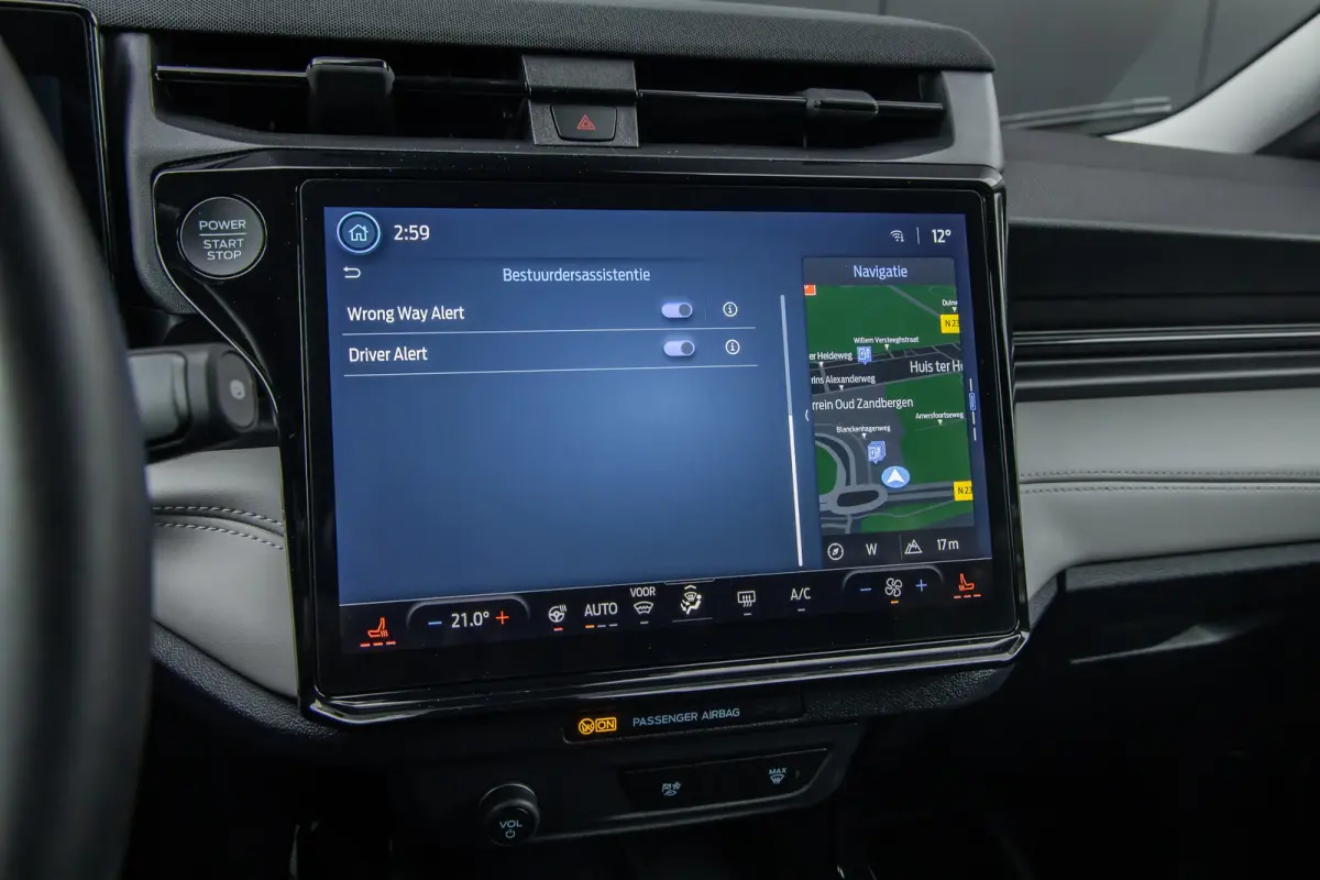 44 kWh | BTW Auto | Camera | Privacy-glass | Apple carplay / andriod auto | LED | Winter-pack