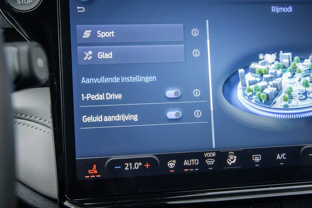 44 kWh | BTW Auto | Camera | Privacy-glass | Apple carplay / andriod auto | LED | Winter-pack