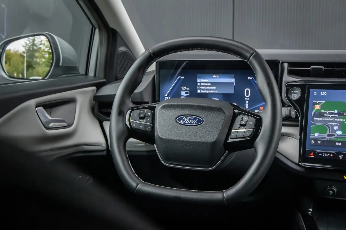44 kWh | BTW Auto | Camera | Privacy-glass | Apple carplay / andriod auto | LED | Winter-pack