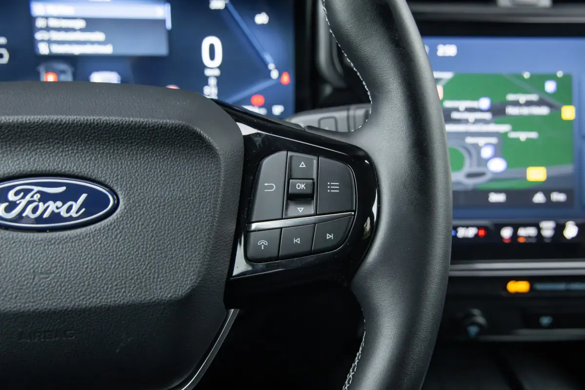44 kWh | BTW Auto | Camera | Privacy-glass | Apple carplay / andriod auto | LED | Winter-pack