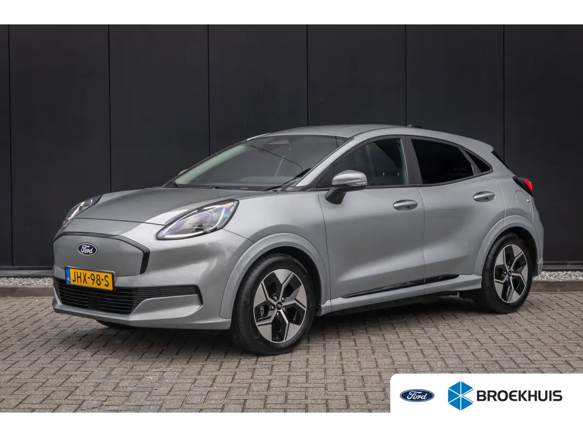 44 kWh | BTW Auto | Camera | Privacy-glass | Apple carplay / andriod auto | LED | Winter-pack