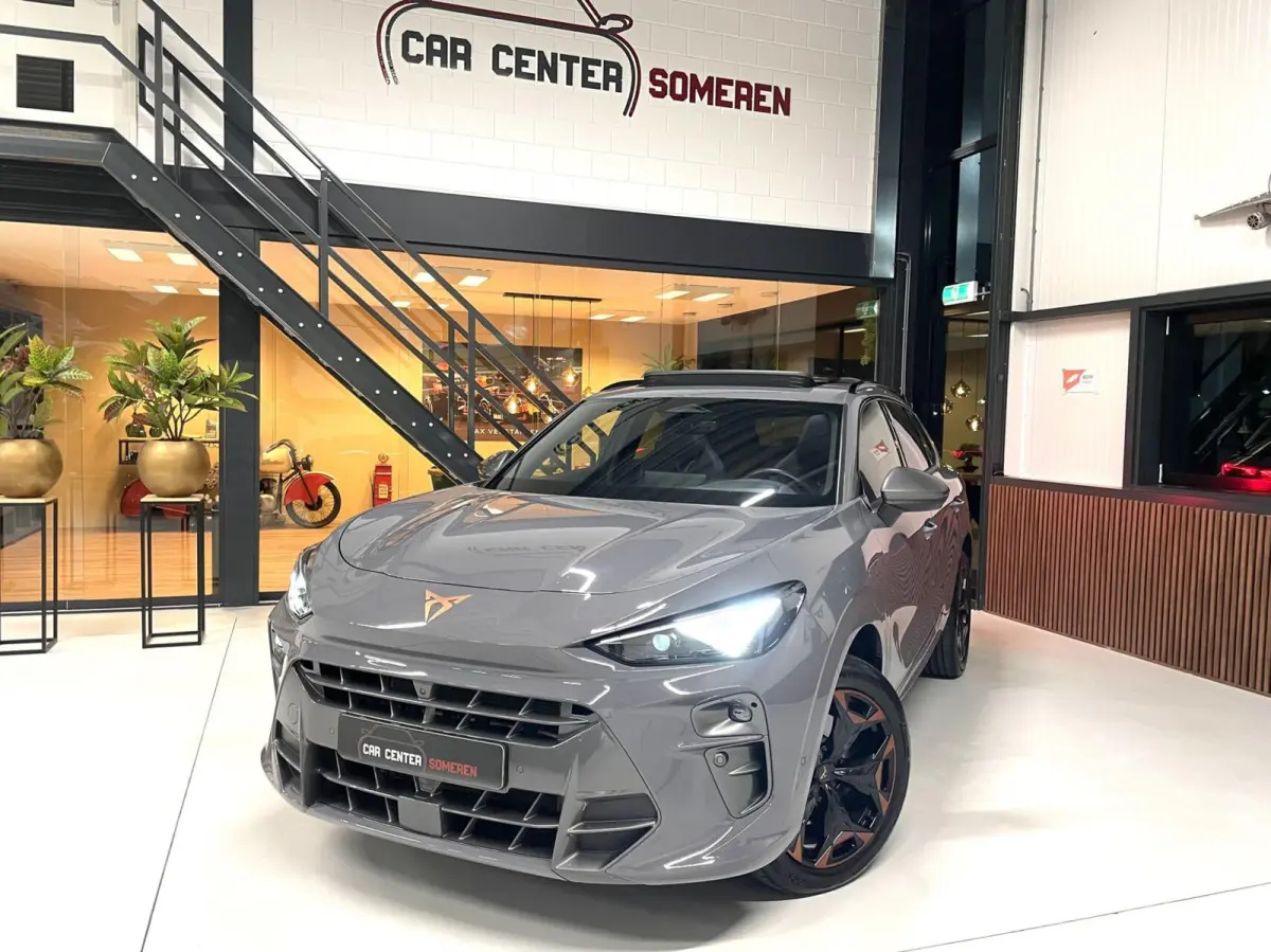 1.5 TSI e-Hybrid VZ 272 PK/ Pano/ HuD/ 360 Cam/ Sennheiser/ Keyless