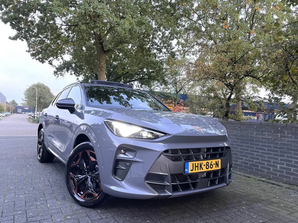 1.5 TSI e-Hybrid VZ 272 PK/ Pano/ HuD/ 360 Cam/ Sennheiser/ Keyless