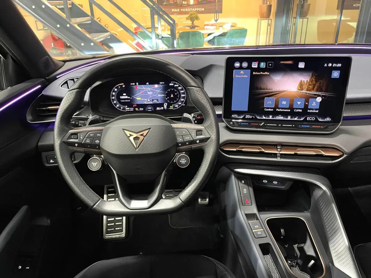 1.5 TSI e-Hybrid VZ 272 PK/ Pano/ HuD/ 360 Cam/ Sennheiser/ Keyless