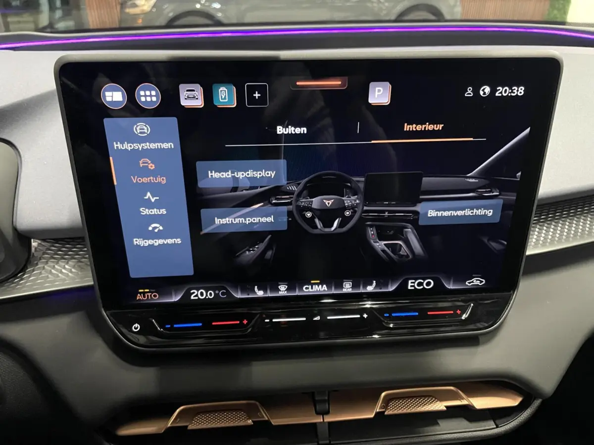 1.5 TSI e-Hybrid VZ 272 PK/ Pano/ HuD/ 360 Cam/ Sennheiser/ Keyless