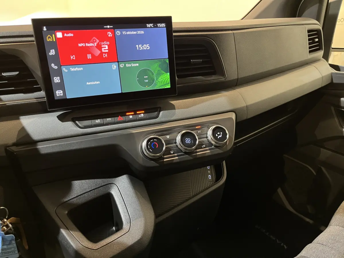 T35 L2H2 Advance long range 87 kWh / 100% elektrisch !! / SOH 99% / CCS Snelladen / Airco / Cruise Control / Camera / CarPlay / LED / 3-Zits / 3.300 KM !!