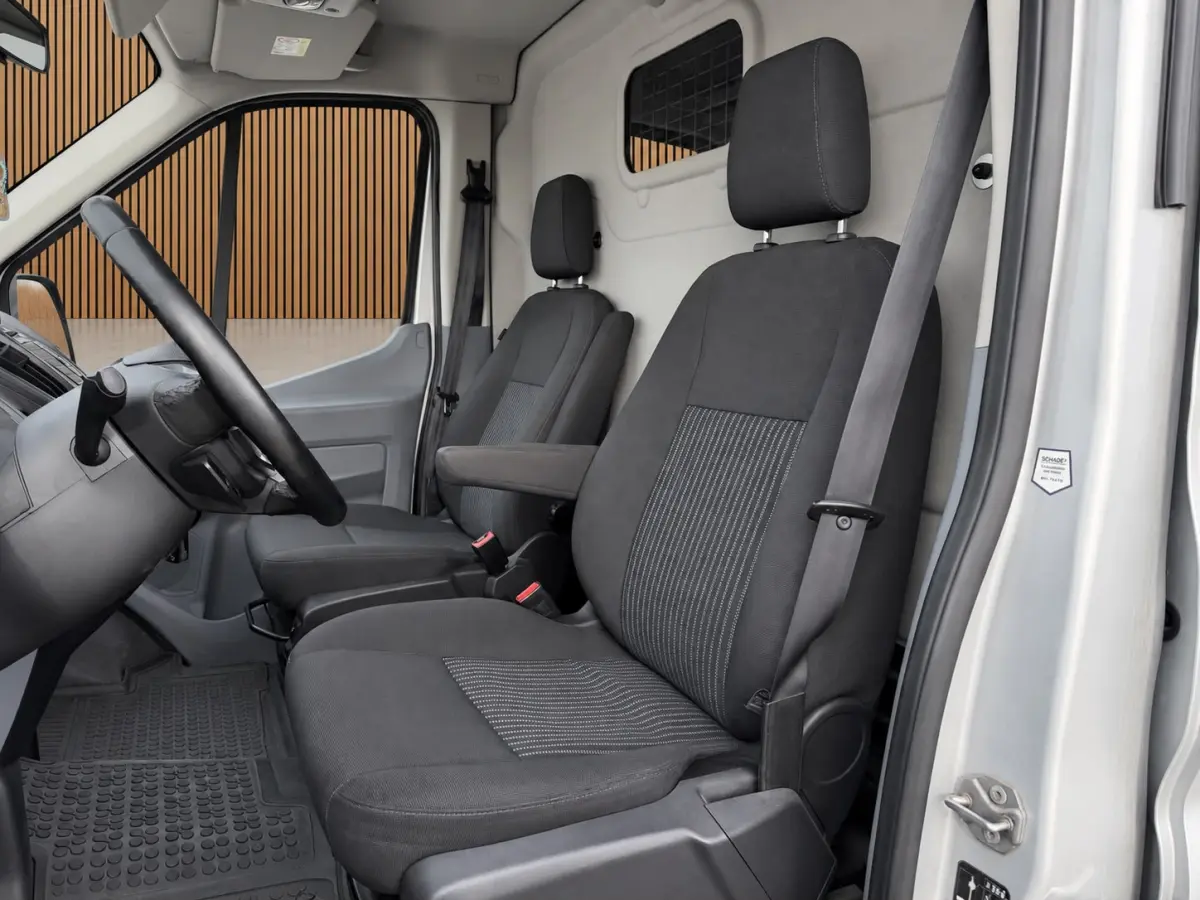 350 2.2 TDCI L3H2 | L+R Schuifdeuren | Camera | Navigatie | Elek stoel | Trekhaak | Cruise control | Airco | Nieuwe APK