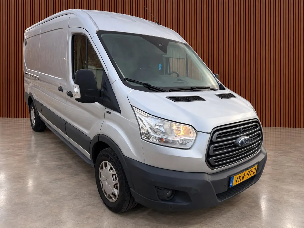 350 2.2 TDCI L3H2 | L+R Schuifdeuren | Camera | Navigatie | Elek stoel | Trekhaak | Cruise control | Airco | Nieuwe APK