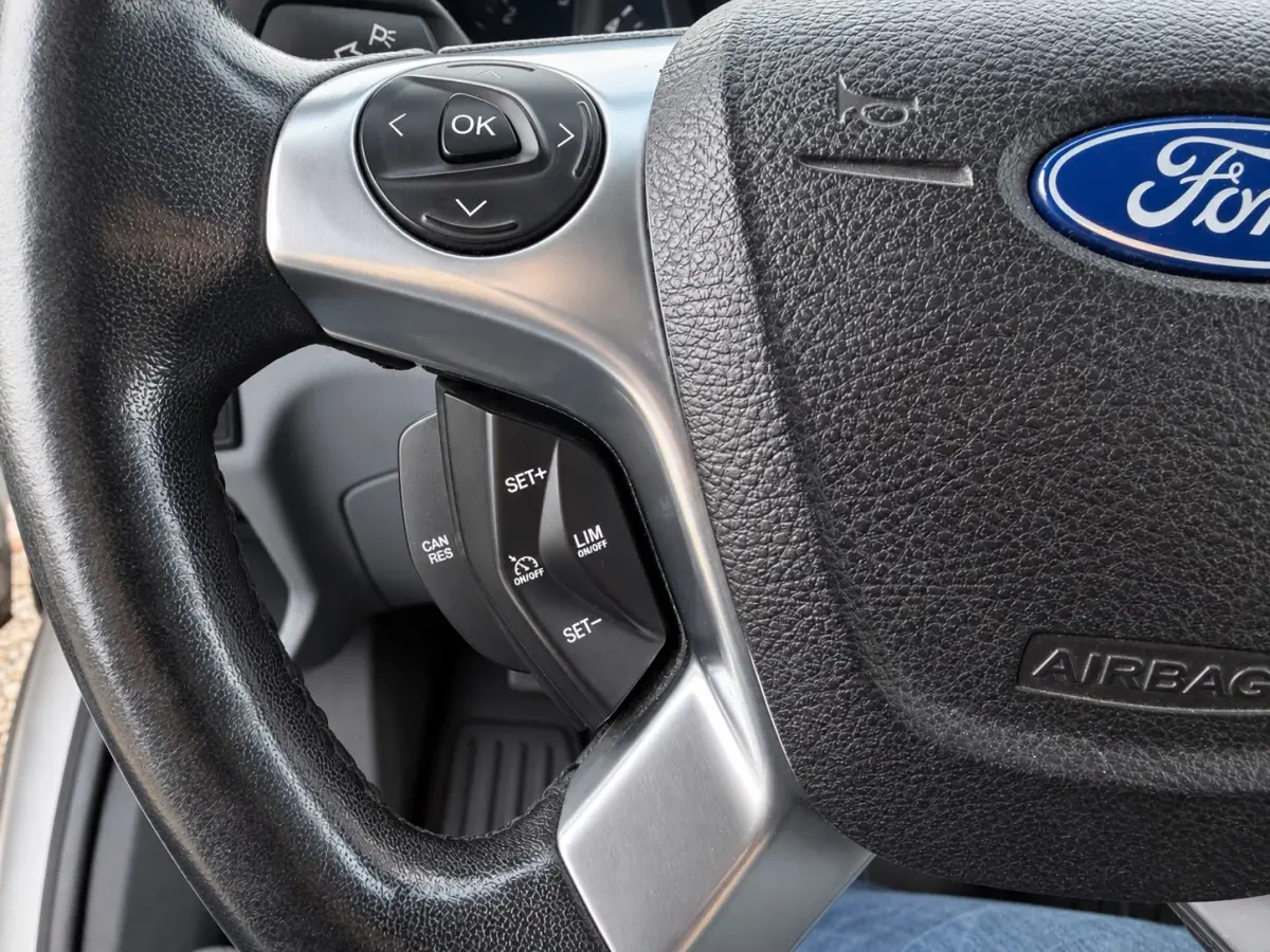 350 2.2 TDCI L3H2 | L+R Schuifdeuren | Camera | Navigatie | Elek stoel | Trekhaak | Cruise control | Airco | Nieuwe APK