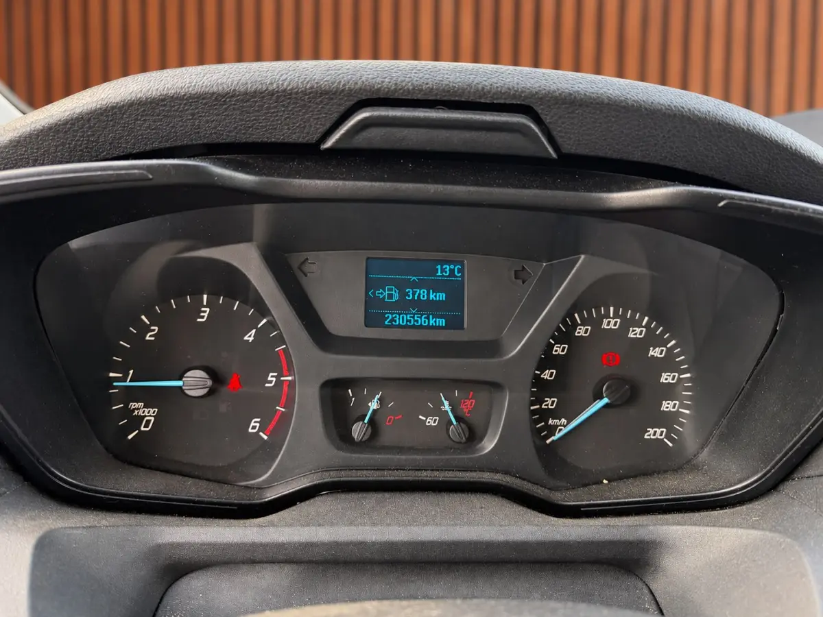 350 2.2 TDCI L3H2 | L+R Schuifdeuren | Camera | Navigatie | Elek stoel | Trekhaak | Cruise control | Airco | Nieuwe APK