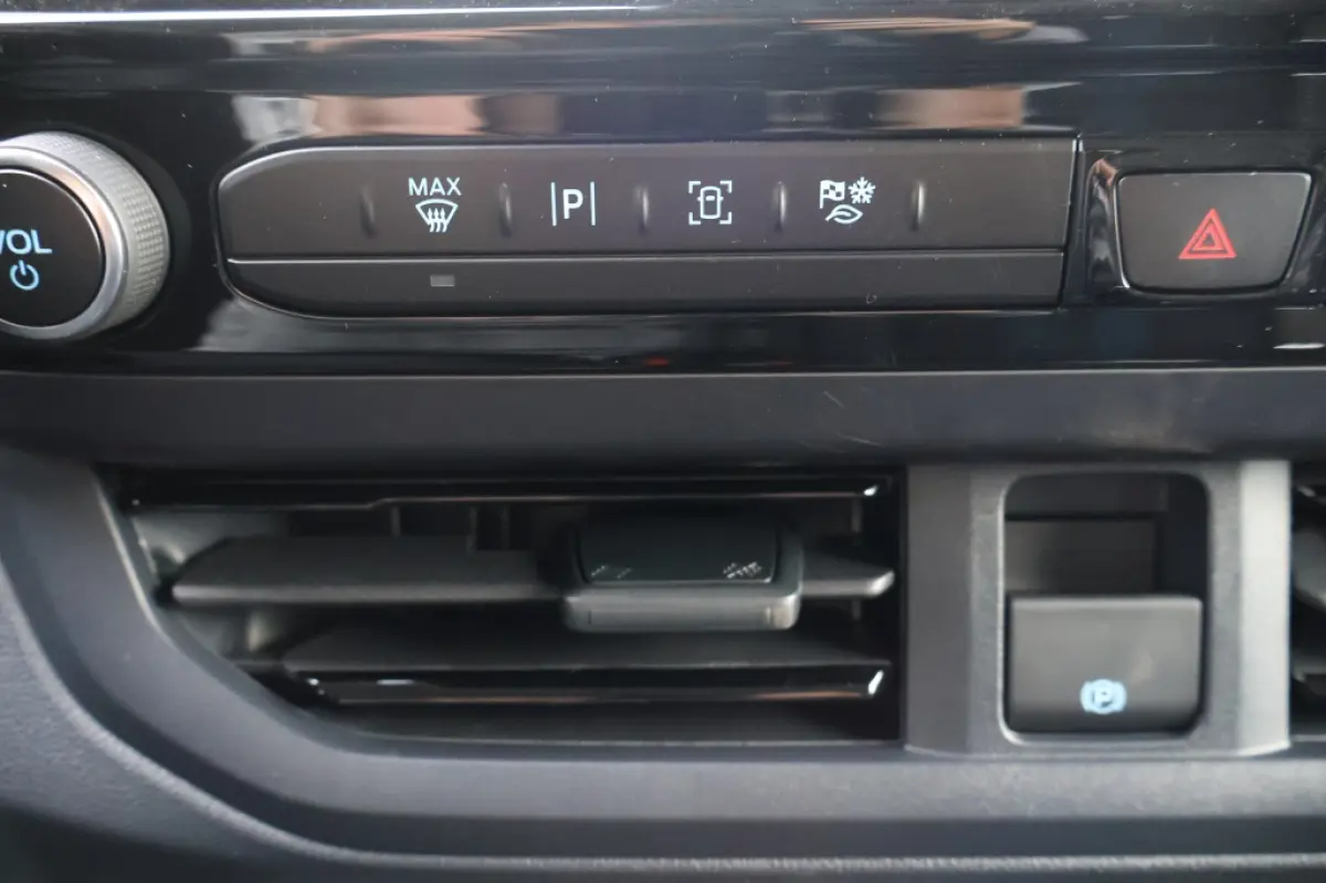 340 L2H1 Sport 71kWh | 286pk | 4WD