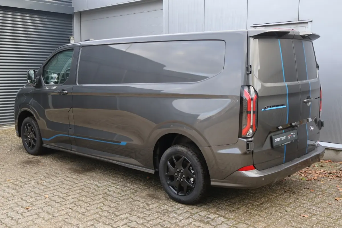 340 L2H1 Sport 71kWh | 286pk | 4WD