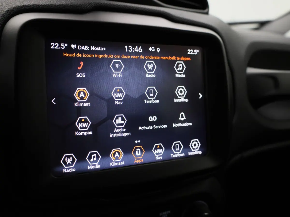 1.3 T4 150 4x2 DDCT Black Star | NAVIGATIE | CLIMATE CONTROL | PARKEERSENSOREN | KEYLESS |