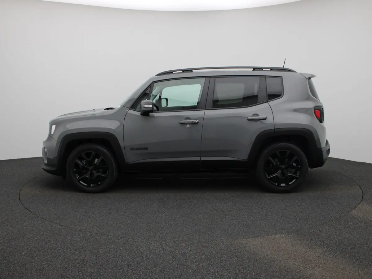 1.3 T4 150 4x2 DDCT Black Star | NAVIGATIE | CLIMATE CONTROL | PARKEERSENSOREN | KEYLESS |
