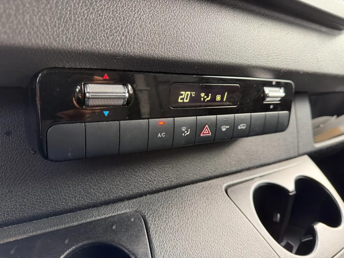 215 1.9 CDI L2H2 FWD Met Duitse papieren 8x auto's