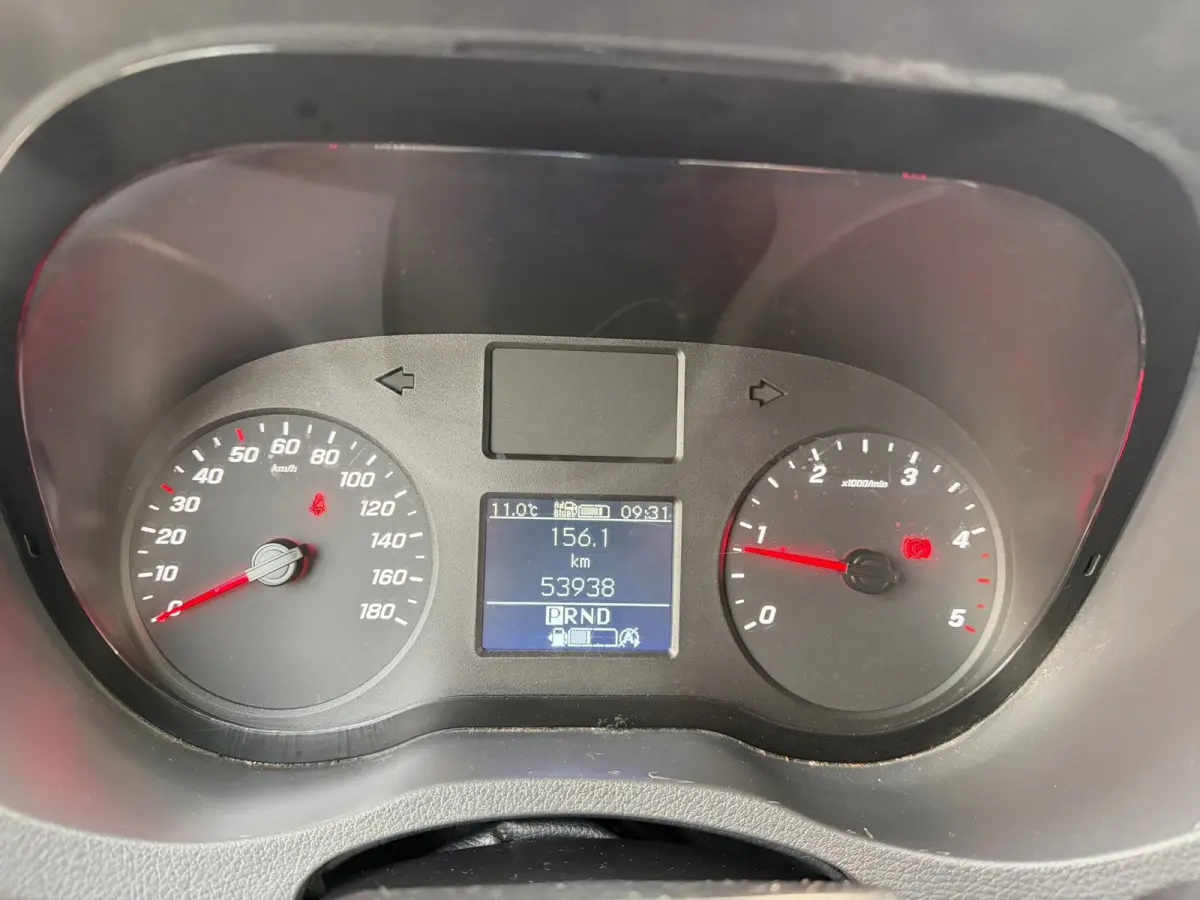 215 1.9 CDI L2H2 FWD Met Duitse papieren 8x auto's