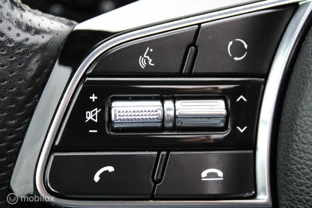 1.0 T-GDi 120 PK GT-Line, Panoramadak, Trekhaak, Cruise, Clima, Stoel-stuurverwarming, Donker glas, Navi, App connect