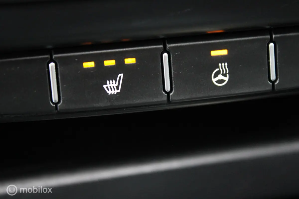 1.0 T-GDi 120 PK GT-Line, Panoramadak, Trekhaak, Cruise, Clima, Stoel-stuurverwarming, Donker glas, Navi, App connect
