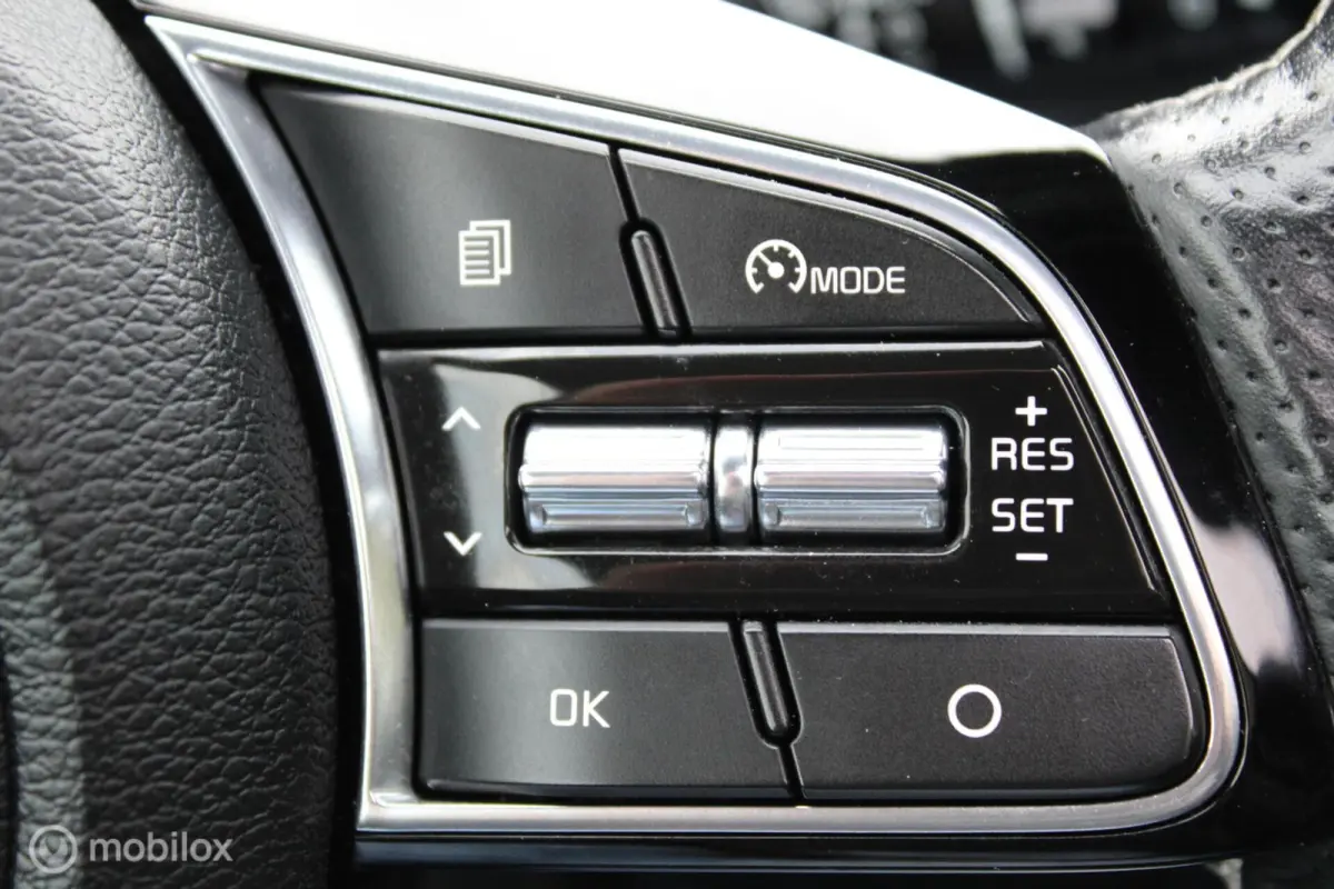 1.0 T-GDi 120 PK GT-Line, Panoramadak, Trekhaak, Cruise, Clima, Stoel-stuurverwarming, Donker glas, Navi, App connect