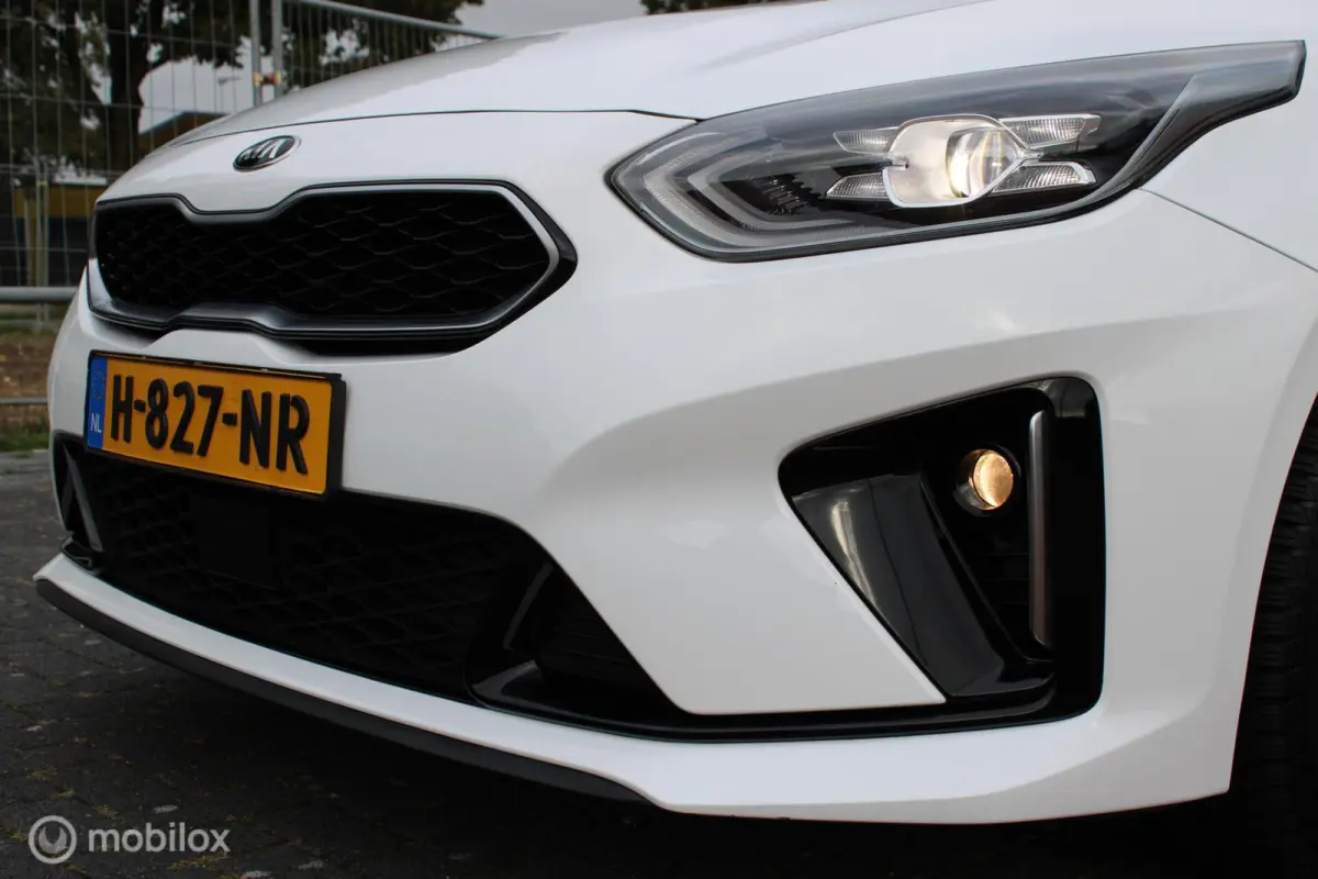 1.0 T-GDi 120 PK GT-Line, Panoramadak, Trekhaak, Cruise, Clima, Stoel-stuurverwarming, Donker glas, Navi, App connect