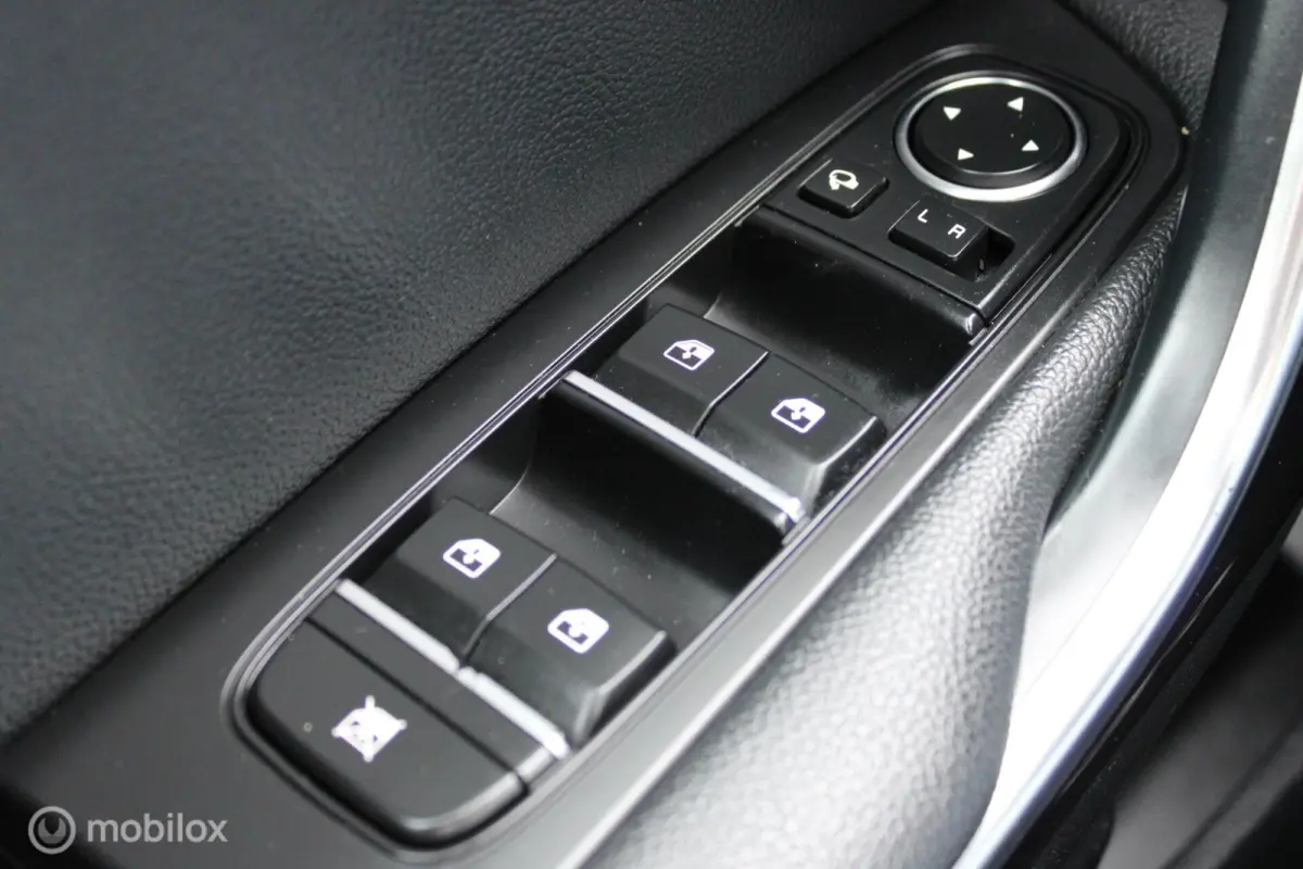 1.0 T-GDi 120 PK GT-Line, Panoramadak, Trekhaak, Cruise, Clima, Stoel-stuurverwarming, Donker glas, Navi, App connect