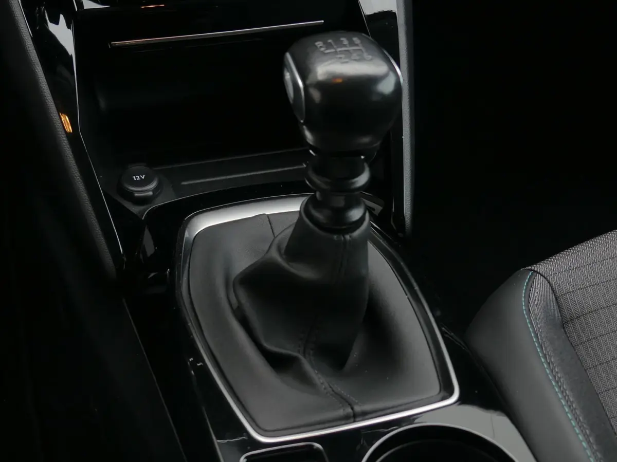 1.2 ALLURE 100PK I-COCKPIT TREKHAAK/CLIMATE/KEYLESS/CRUISE