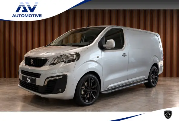 2.0 BlueHDI 150 PK Long Premium | L3H1 | Navigatie | Camera | CarPlay | Lederen bekleding | 3-Zitter | Cruise control | Airco | Nieuwe APK
