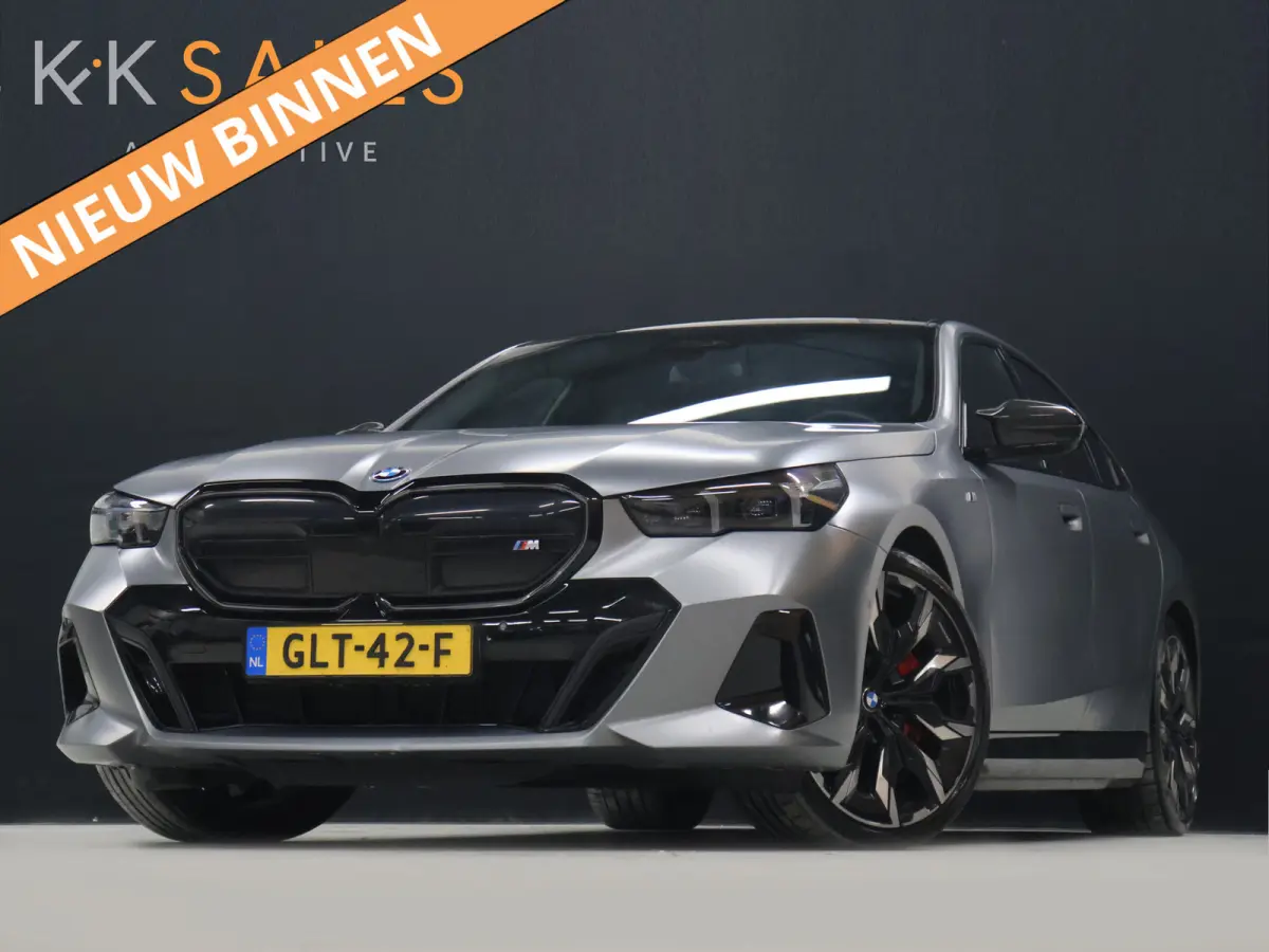 M60 xDrive 84 kWh M Sport Pro [PANORAMADAK, CARBON EXTERIEURPAKKET, M SPORT PAKKET, TREKHAAK, APPLE CARPLAY, ANDROID, BOWERS & WILKINS, CRUISE CONTROL, SFEERVERLICHTING, 360 CAMERA V+A, STOE