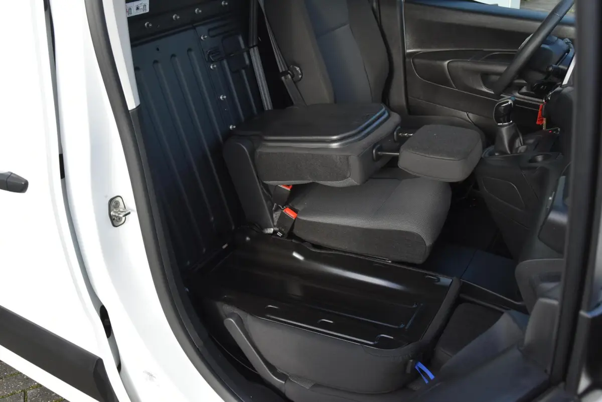 1.5 BlueHDI Airco Navi 3 Sits Euro 6 Apple