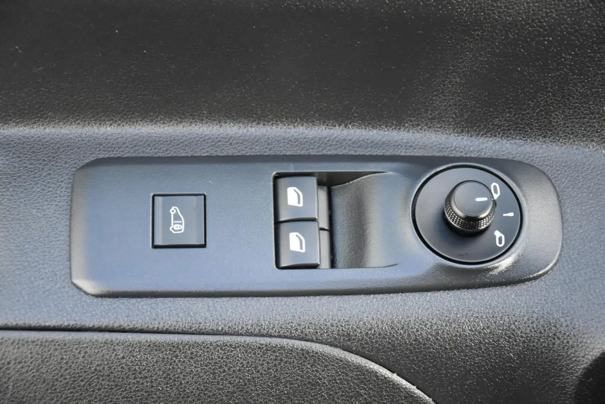 1.5 BlueHDI Airco Navi 3 Sits Euro 6 Apple